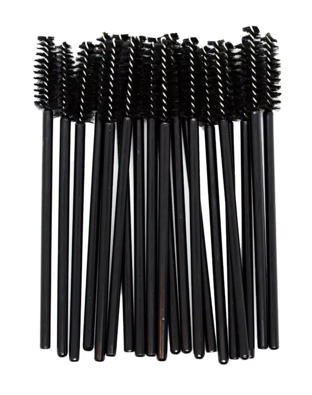 cepillos-cbdd80652c69e64fdf169985867760551-f3274815f708e36fbf16998588491346-640-0.webp