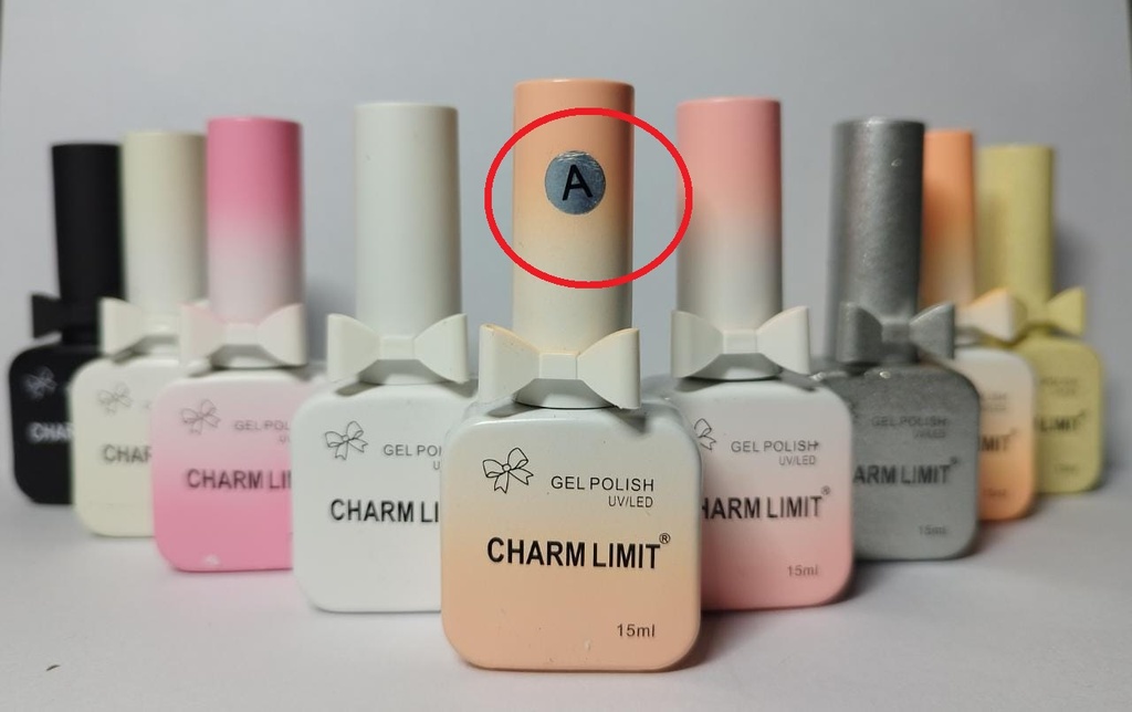 SUE064)ESMALTE SEMIPERMANENTE CHARM LIMIT.jpg