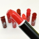 lip stick labiales en barra tapa circulo Miss Betty