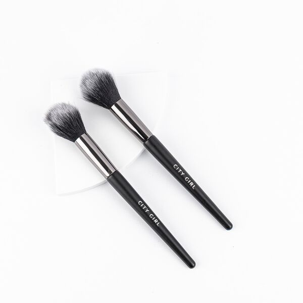 Brocha de/para Contornos e Iluminador City Girl