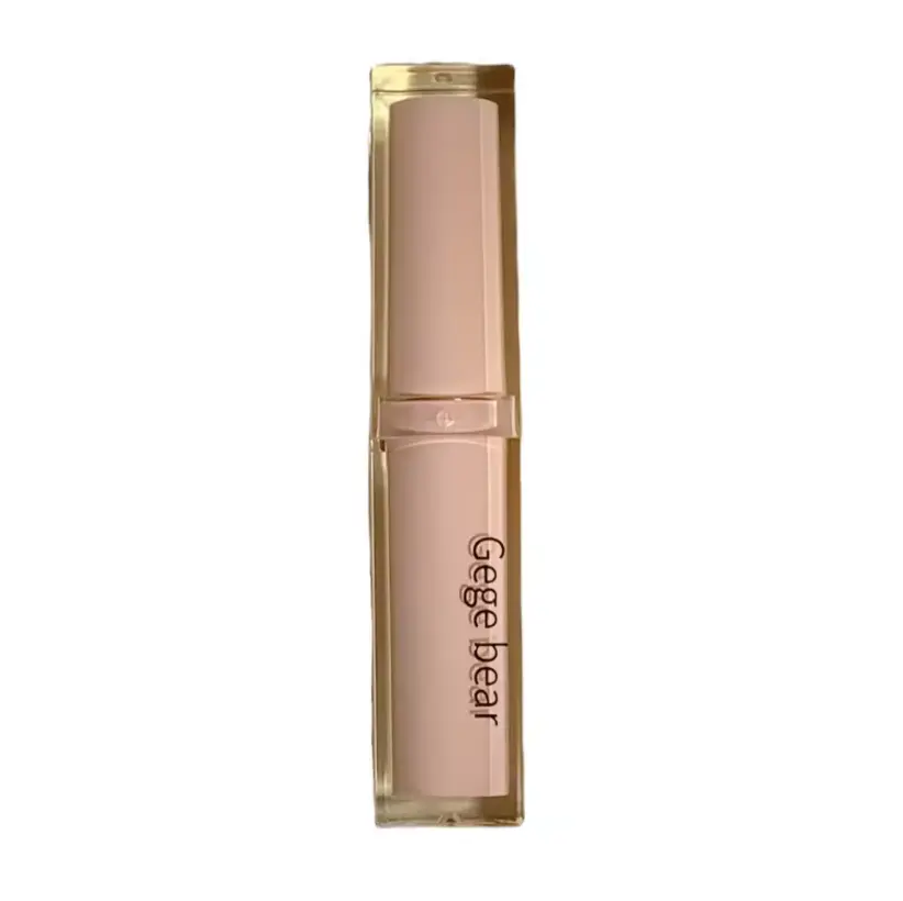 labial en barra lip stick Gege Bear