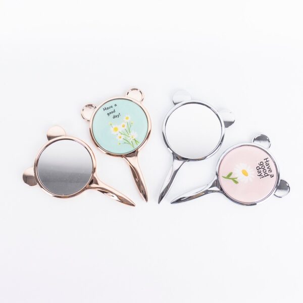 ESPEJO CON MANGO Y OREJITAS