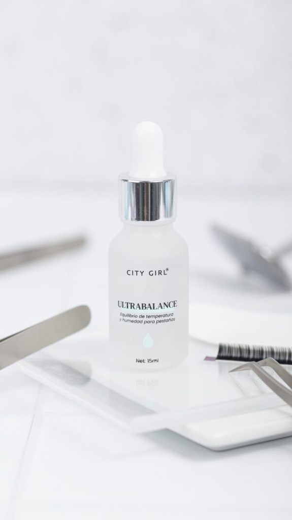 ULTRABALANCE EQUILIBRIO DE TEMPERATURA Y HUMEDAD PARA PESTAÑAS CITY GIRL