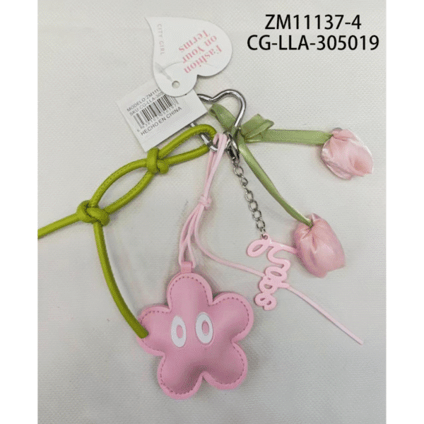 llavero charm estrella