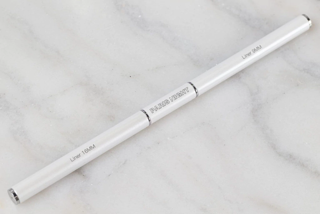 pincel liner doble punta