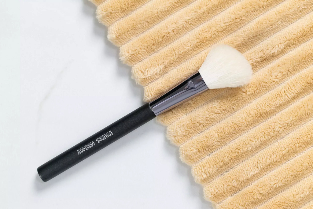 [PL-40703] brocha negra y plateada Paris Night