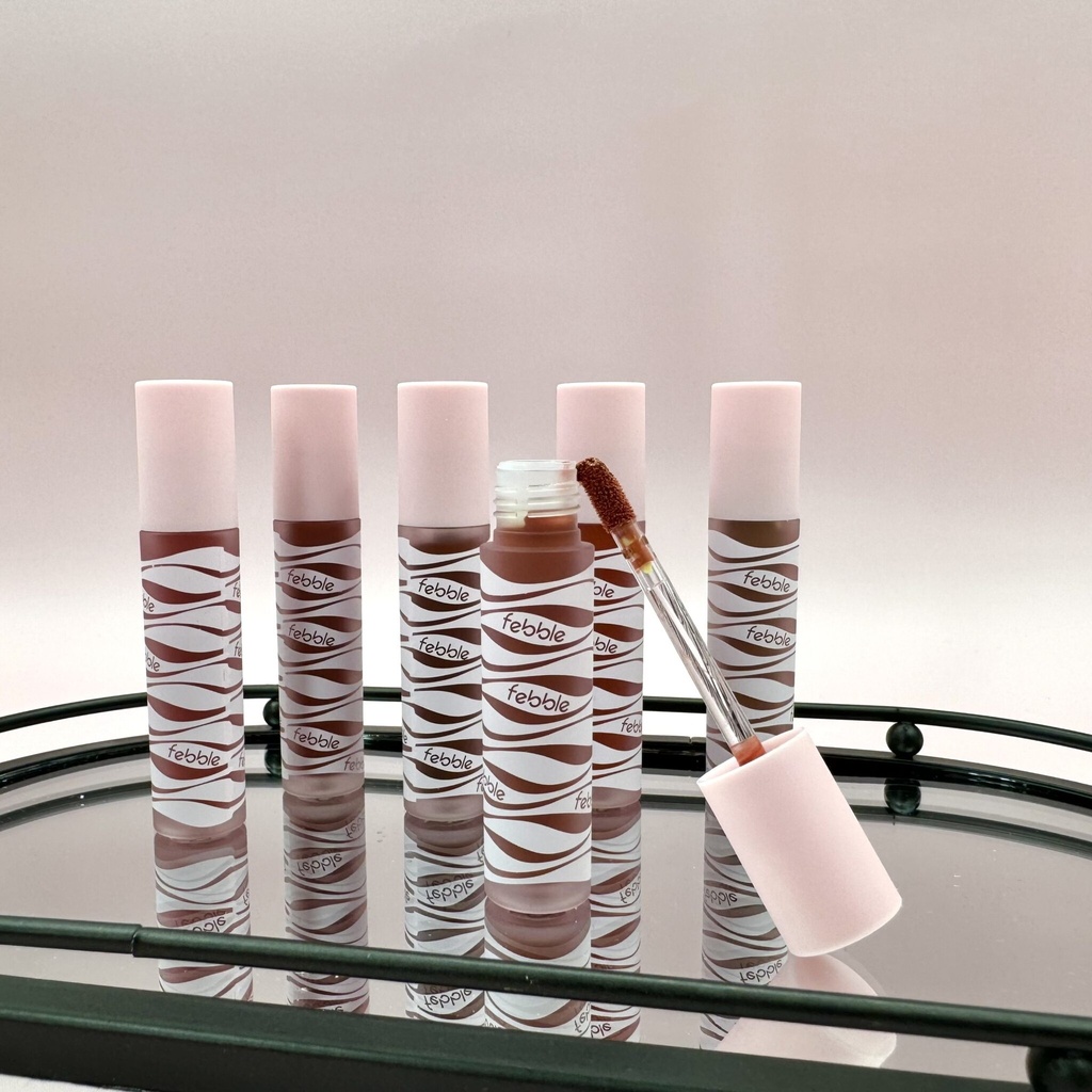 LABIAL LIQUIDO VELVET MATTE FEBBLE X1U CAJAX24