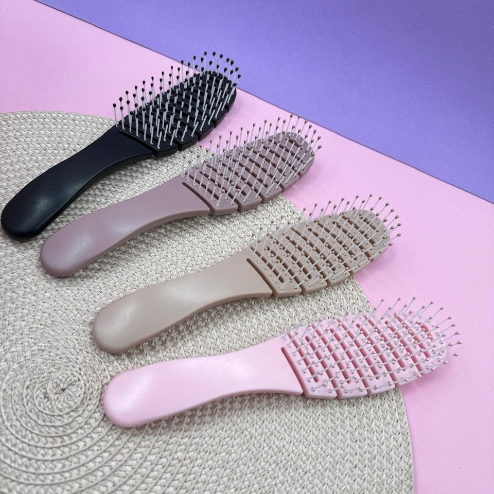 [PY-C-1507] CEPILLO PARA CABELLO X1U.