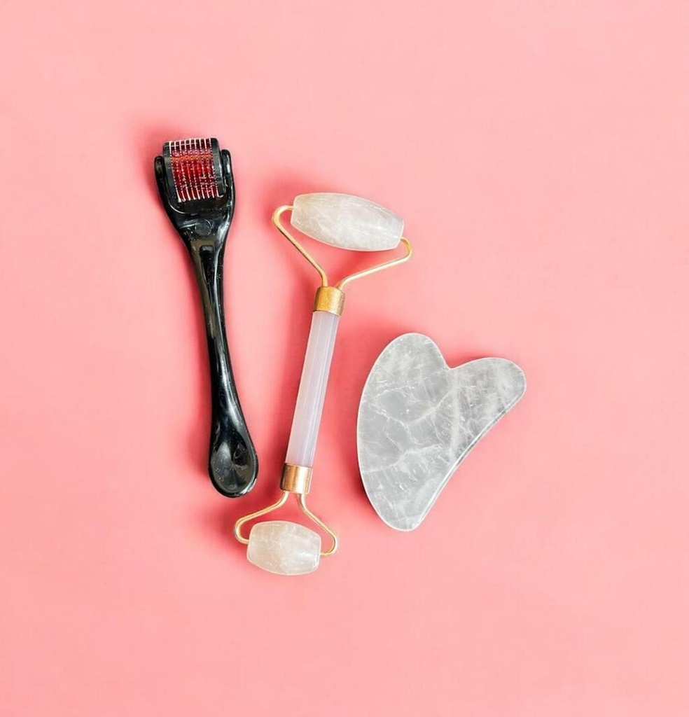 [PL-020556] KIT Rodillo de jade + piedra de jade + dermaroller MASSAGE TOOL