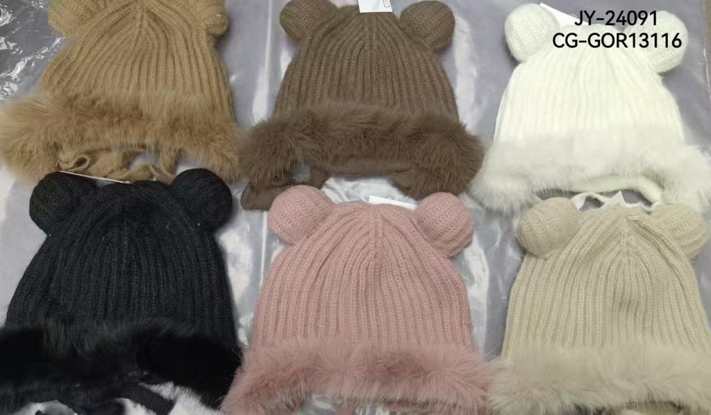 GORRO DE INVIERNO CON OREJITAS CITY GIRL