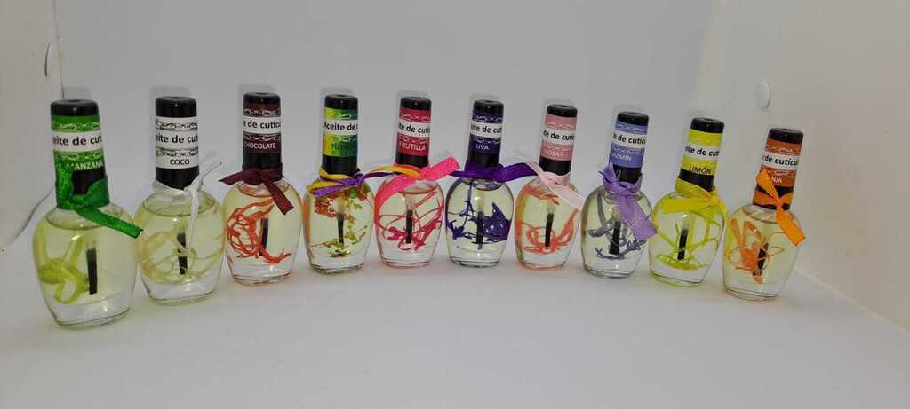ACEITE DE CUTICULA CON FLOR SECO