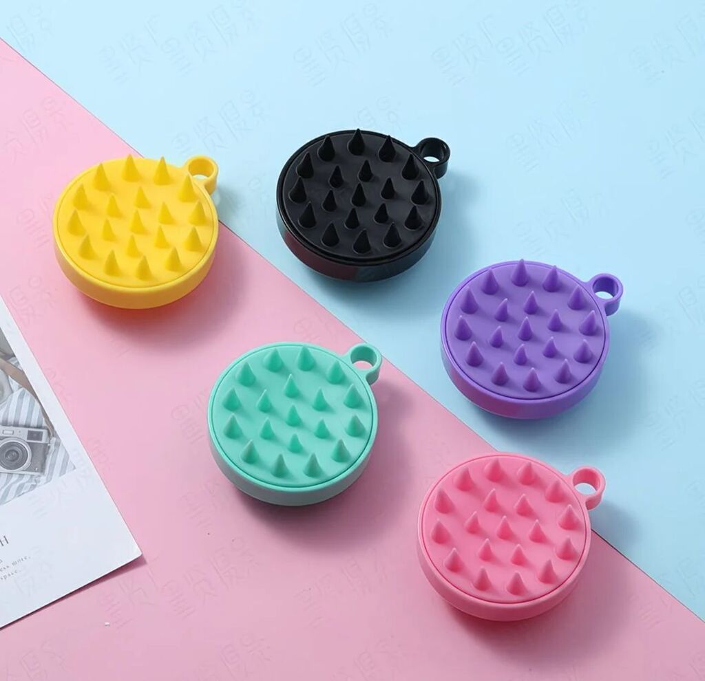 Peine masajeador para el cabello de silicona ELOISE