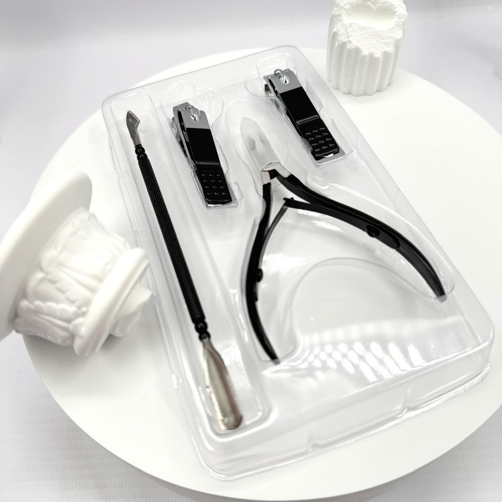 SET MANICURIA 4PCS.
