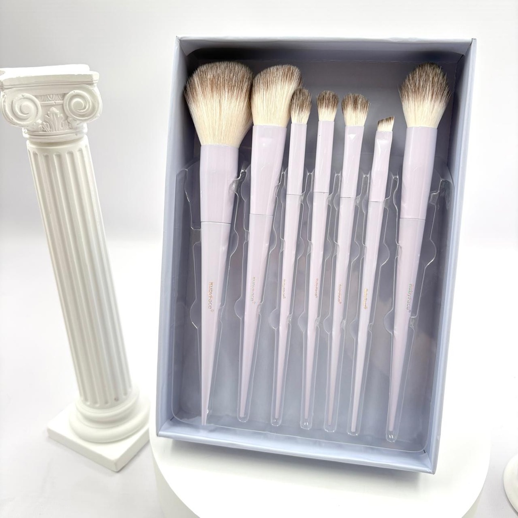 SET DE BROCHAS 7PCS.