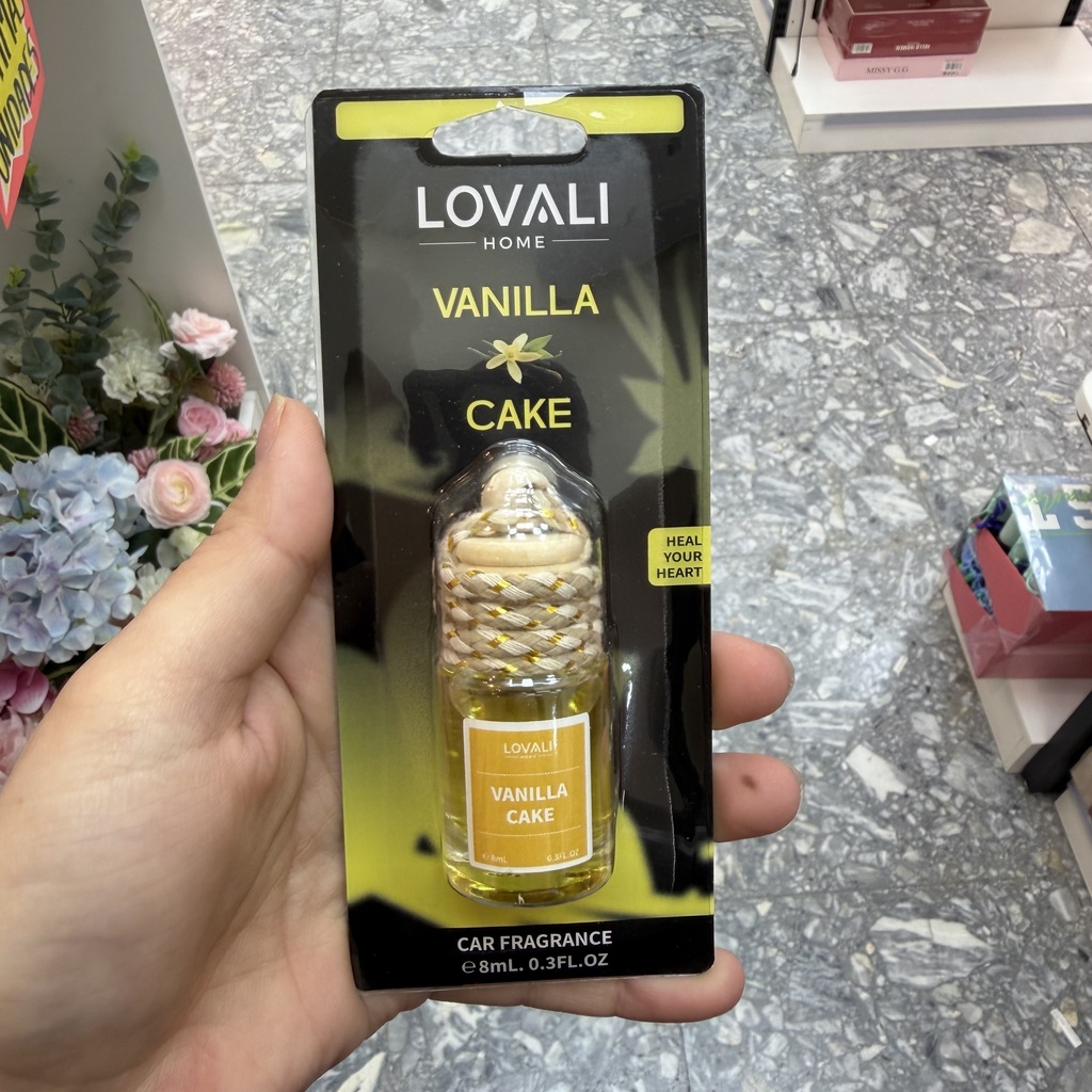 VANILLA CAKE
