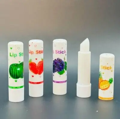 Labiales frutales en barra transparentes
