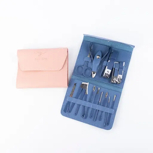 set x16 piezas de manicuría en estuche