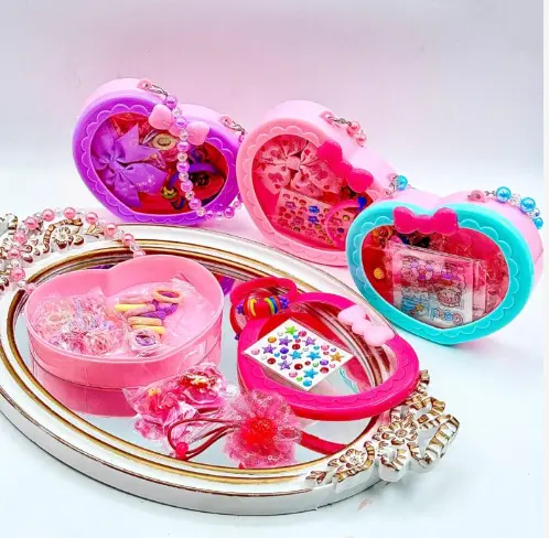 [PY-ME-5068] Carterita Corazón Con Colitas y Pulseras